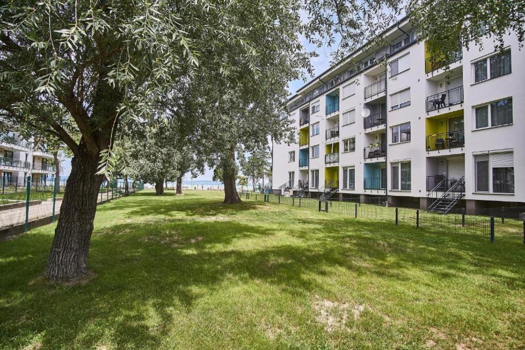 Chill & Relax Apartment Siófok Eksteriør bilde